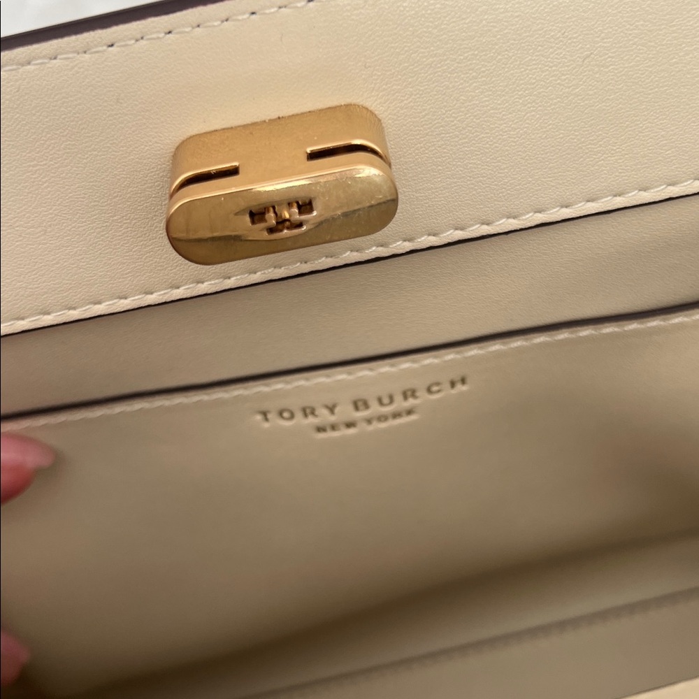 Tory Burch Lee Radzwill Bag - Picture 9 of 10